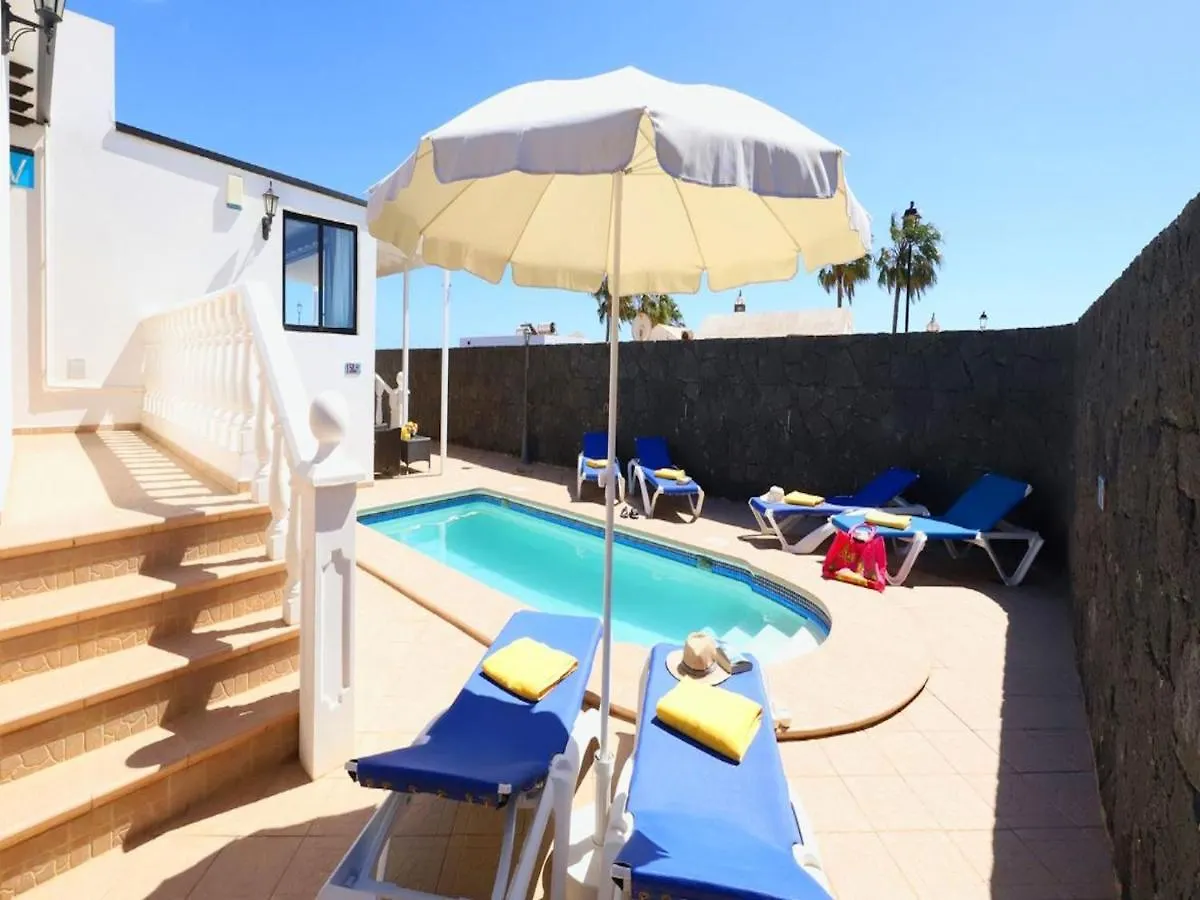 Cosy Lanzarote Villa 3 Bedrooms Heated Pool Villa Honey Puerto Del Carmen
