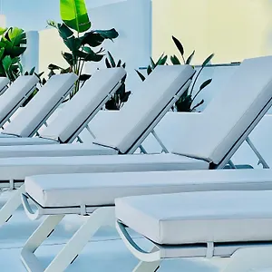Cih Aparthotel